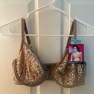 Lily Of France Sensational Lace 38C Underwire Bra